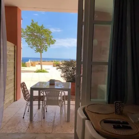 Daire Cap Esterel, T2 Vue 4 Couchages Adapte Pmr Saint-Raphaël