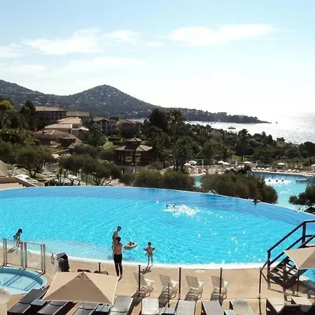 Cap Esterel, T2 Vue 4 Couchages Adapté Pmr