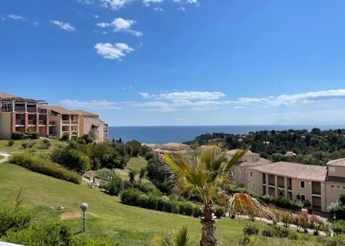 Cap Esterel, T2 Vue 4 Couchages Adapté Pmr Apartamento *