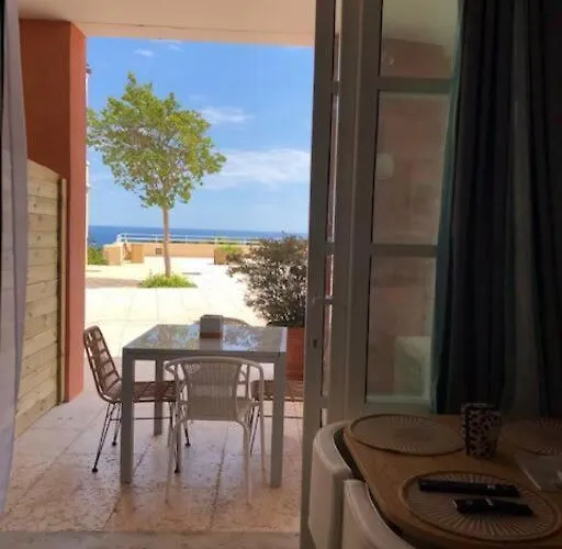 Appartement Cap Esterel, T2 Vue 4 Couchages Adapte Pmr Saint-Raphaël