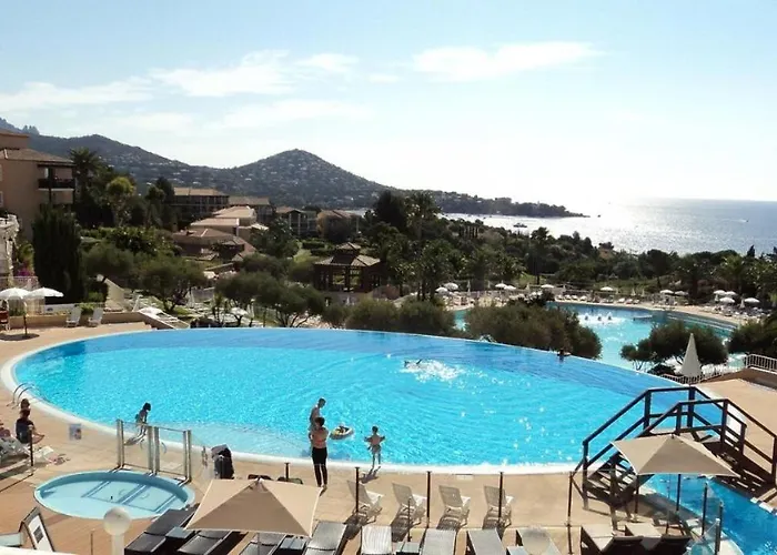 Cap Esterel, T2 Vue 4 Couchages Adapte Pmr